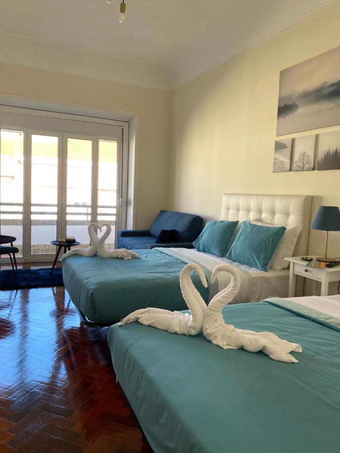 Blue Bairro Guesthouse ลิสบอน ภายนอก รูปภาพ
