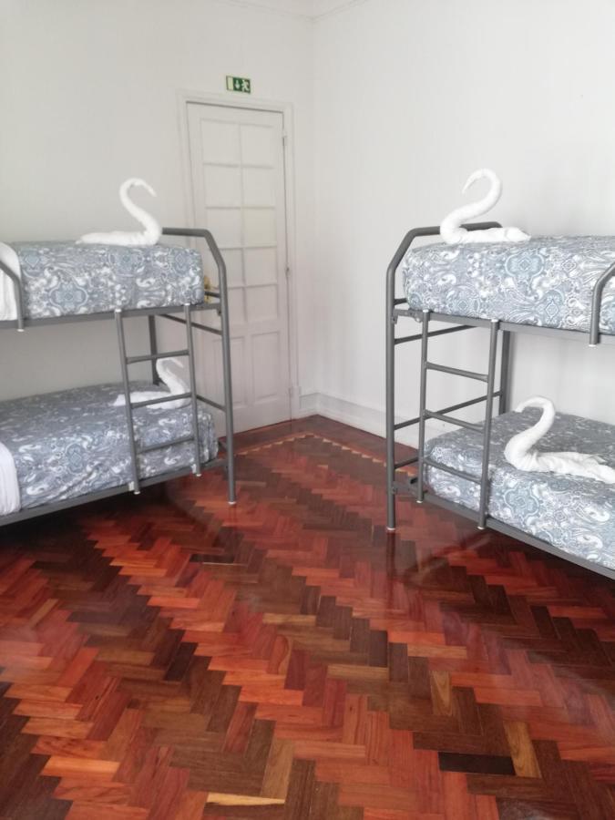 Blue Bairro Guesthouse ลิสบอน ภายนอก รูปภาพ