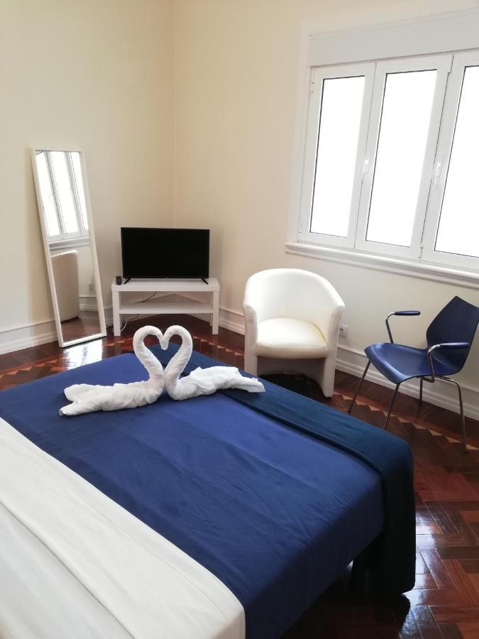 Blue Bairro Guesthouse ลิสบอน ภายนอก รูปภาพ