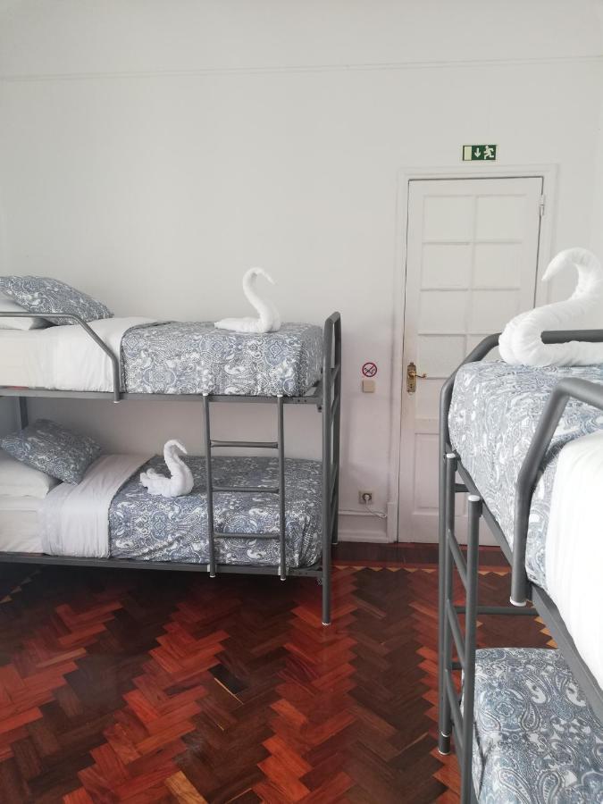 Blue Bairro Guesthouse ลิสบอน ภายนอก รูปภาพ