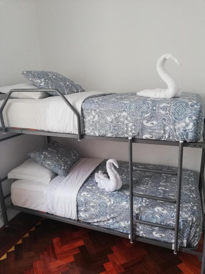 Blue Bairro Guesthouse ลิสบอน ภายนอก รูปภาพ